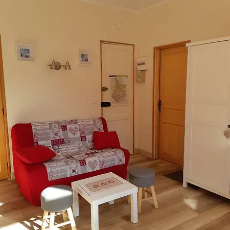 Eugenie 2 Pieces Cosy Au Calme Lägenhet *