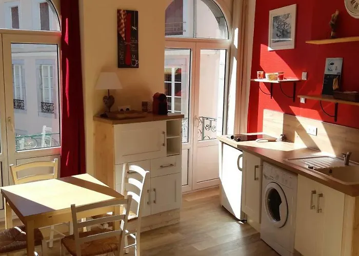 Eugenie 2 Pieces Cosy Au Calme Apartament *